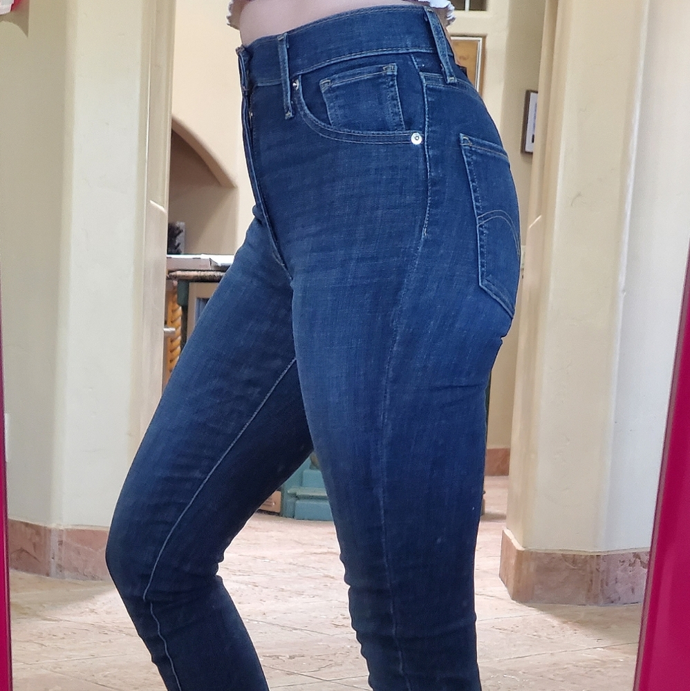 Levi's Mile High Super Skinny Size 24 Jeans